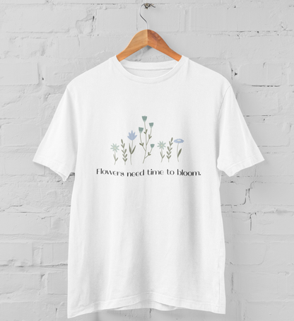 flowers l yoga t-shirt weiß l yoga bekleidung l nachhaltig und ethischer konsum l grüne mode online shoppen