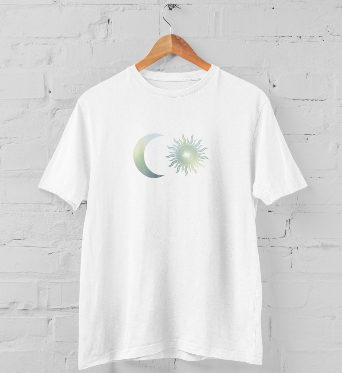 sonne + mond l yoga t-shirt weiß l nachhaltiges t-shirt l yoga kleidung bio-baumwolle l ethischer konsum dank nachhaltiger produktion